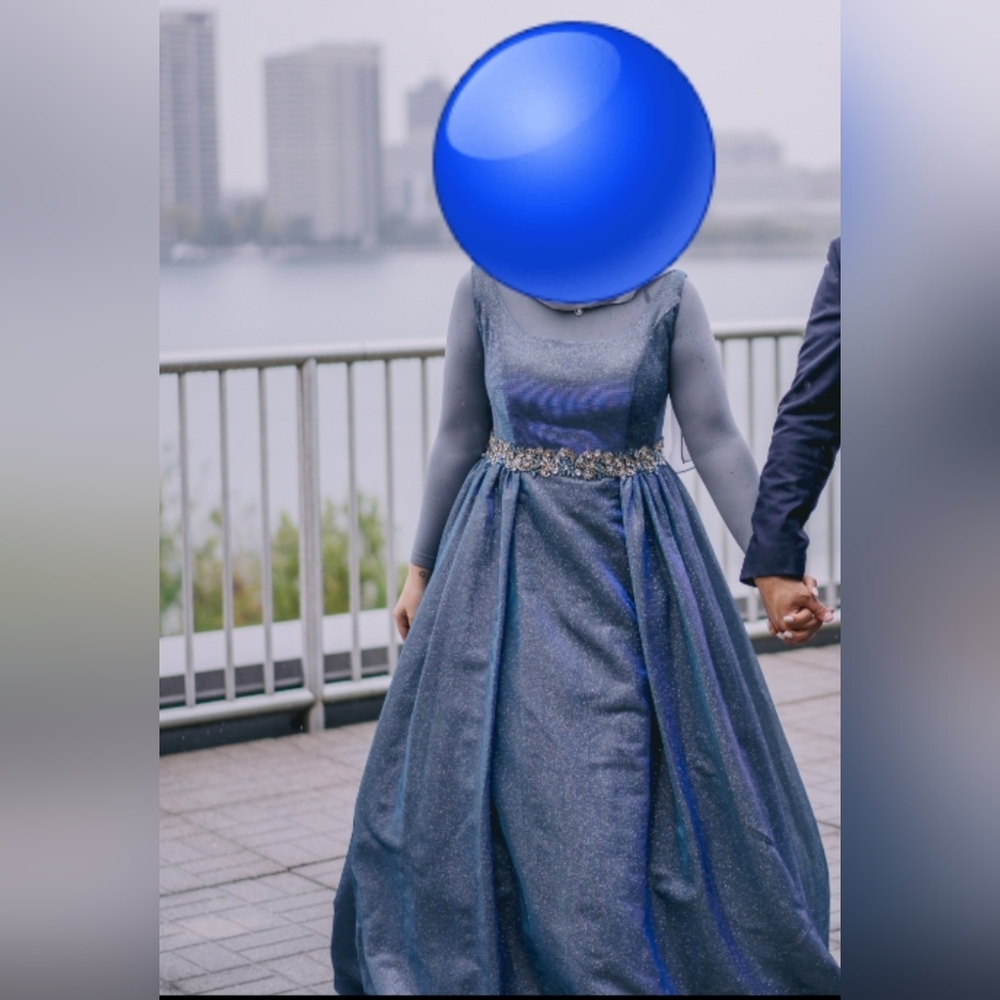 Prom dress - Picture 2 of 2